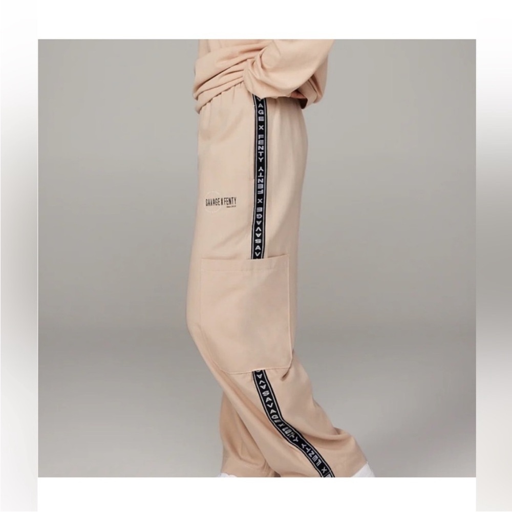 Savage X FENTY Women’s Pants Oversized Logo Wide Leg Pants New size Large